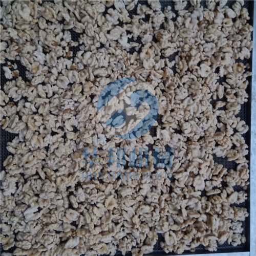 核桃仁去皮機(jī) 去衣干凈無澀味 華邦機(jī)械去衣設(shè)備